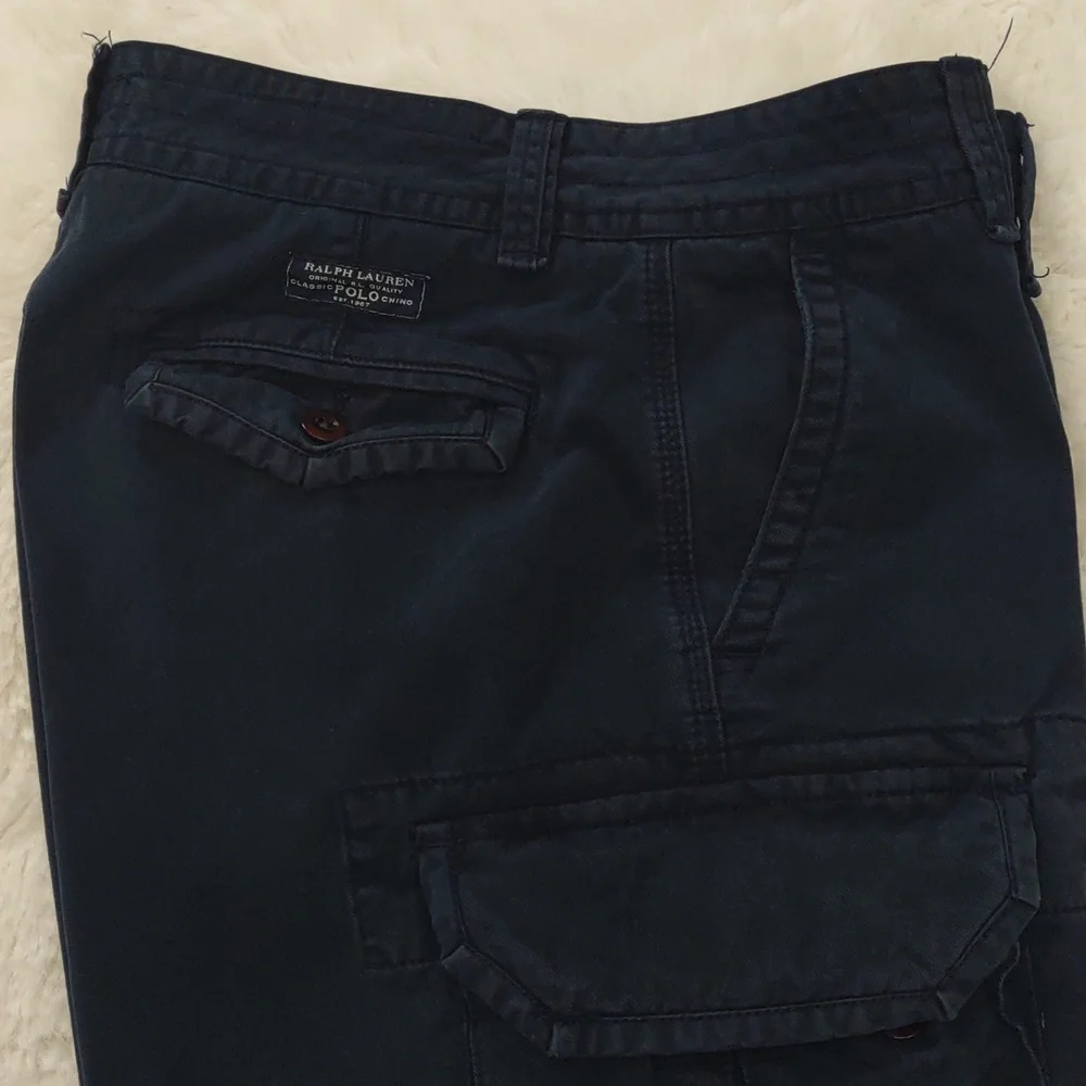 POLO Ralph Lauren, Size 33 ,CARGO SHORTS. - Picture 9 of 15